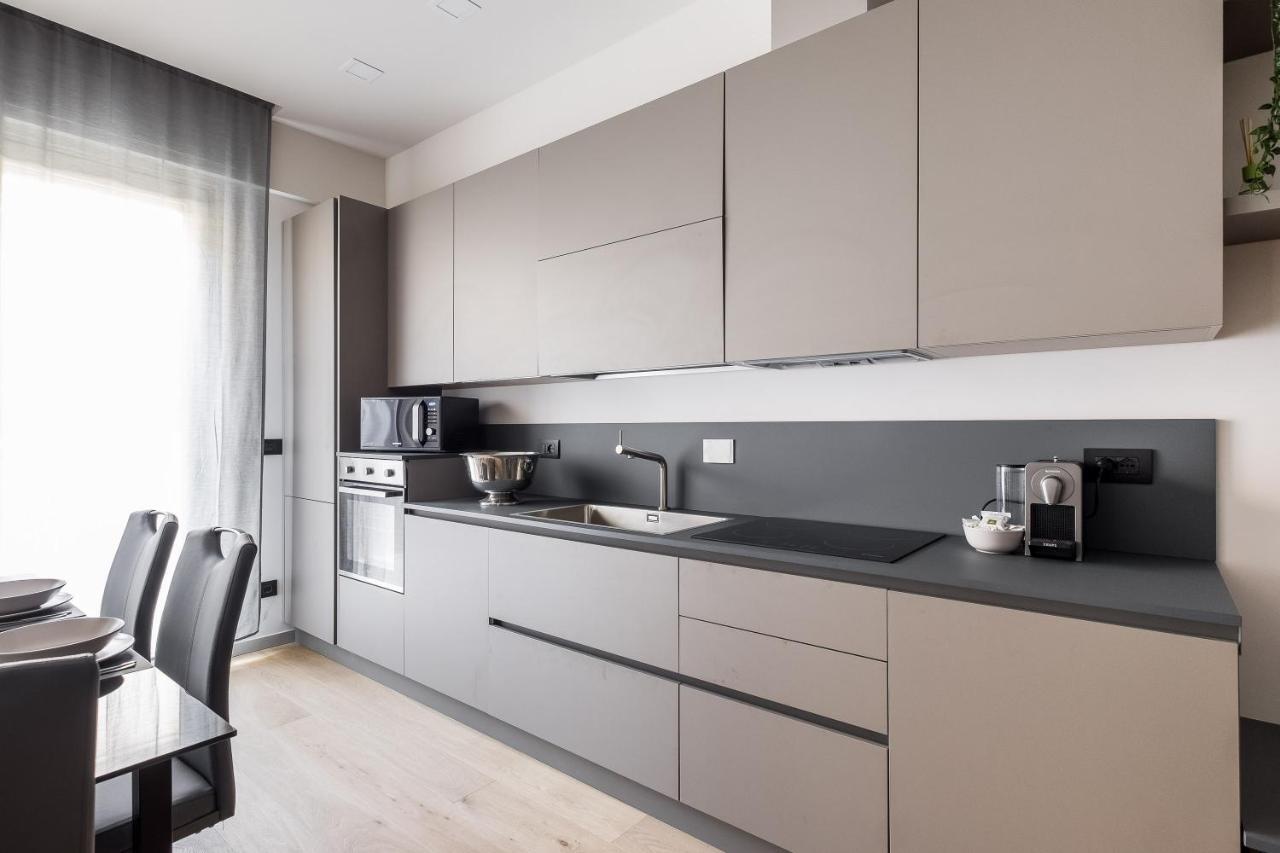 Residence Sant'Orsola - Pizzardi Suites Apartments Bologna Bagian luar foto